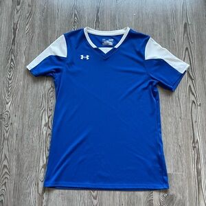 NWOT Blue under armor heat gear T-shirt - no tags excellent new condition